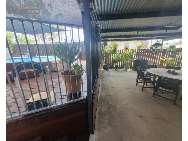 46 Littlefield St, Blackwater QLD 4717