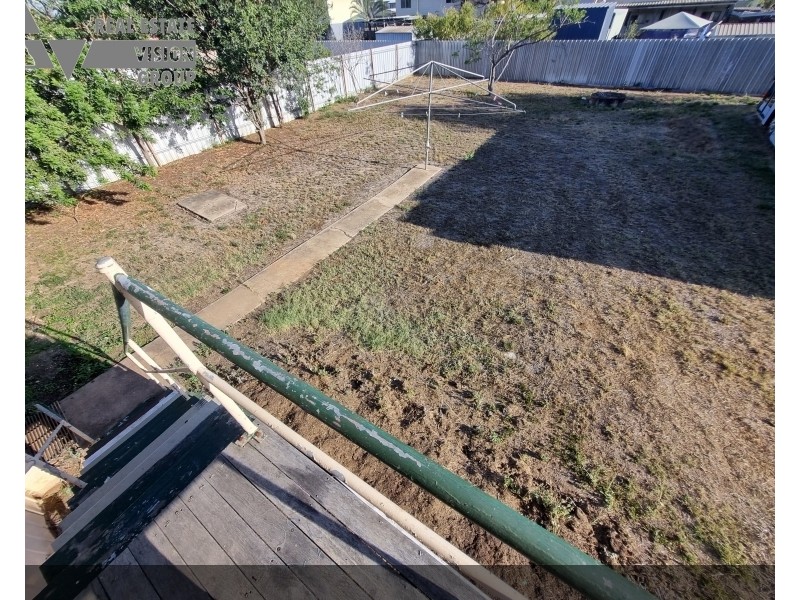 23 Blackbutt St, Blackwater QLD 4717