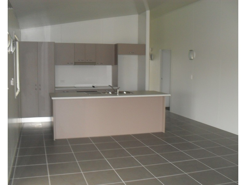 5 Pendula Court, Blackwater QLD 4717