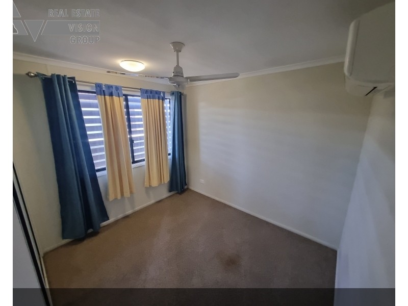 1A Pendula Cres, Blackwater QLD 4717