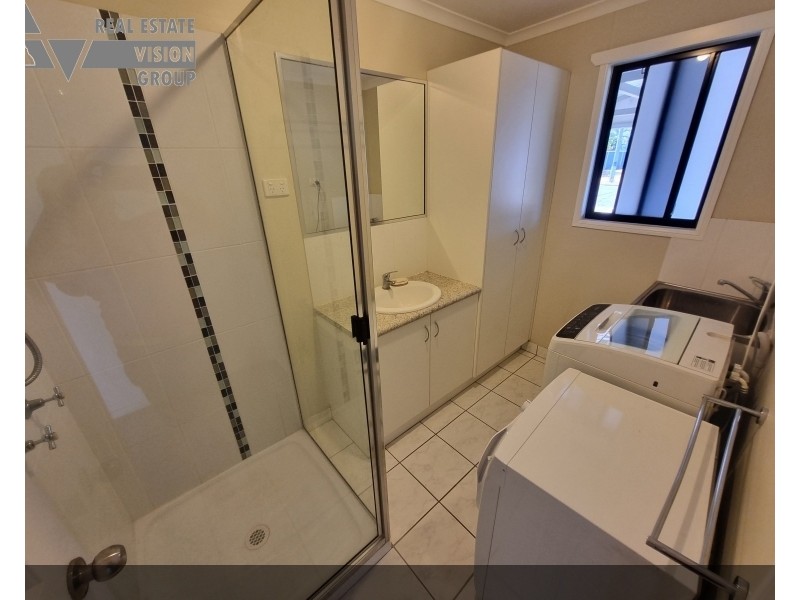 1A Pendula Lane, Blackwater QLD 4717