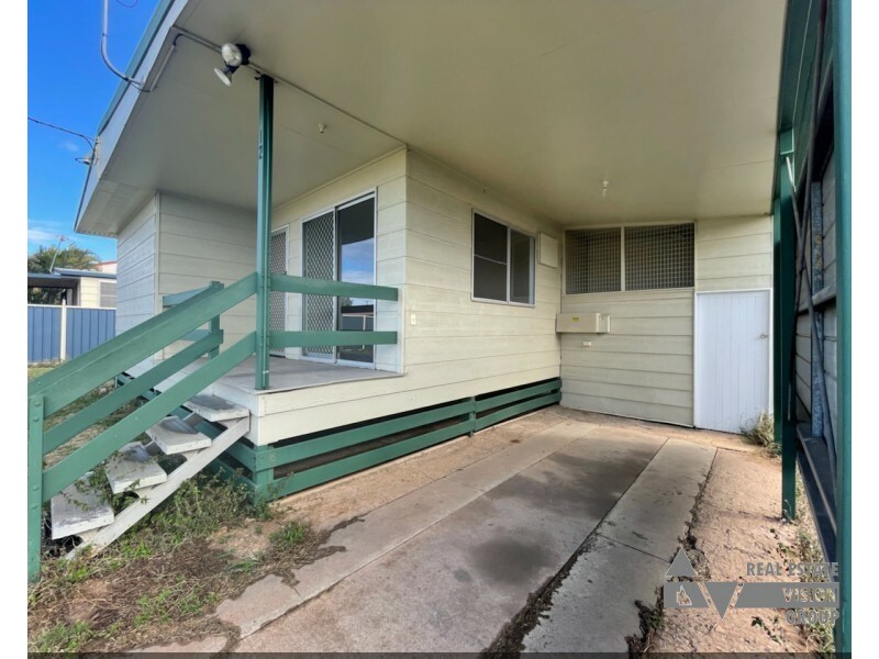 12 Rufus St, Blackwater QLD 4717
