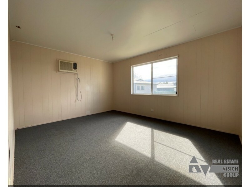 12 Rufus St, Blackwater QLD 4717