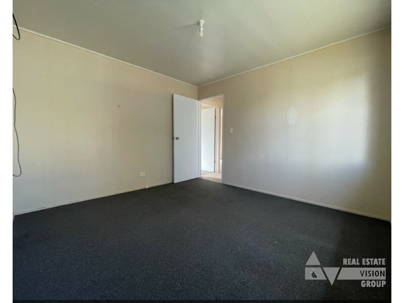 12 Rufus St, Blackwater QLD 4717
