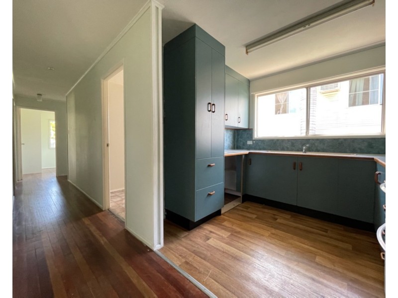 7 Bredhauer St, Blackwater QLD 4717