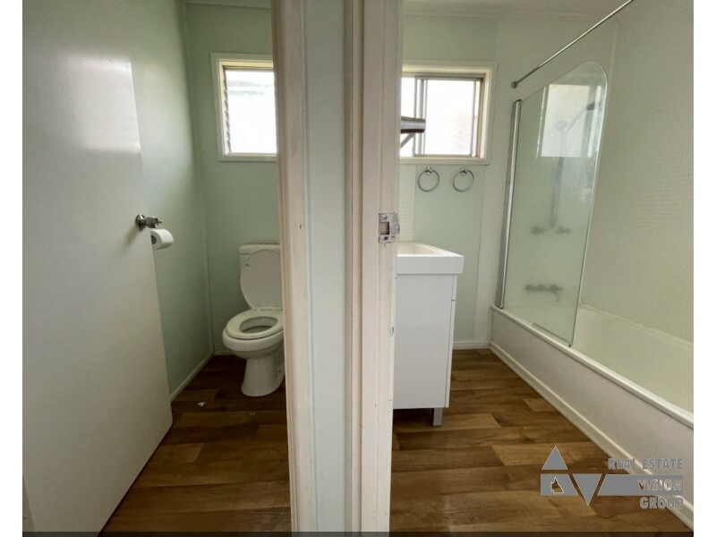 7 Bredhauer St, Blackwater QLD 4717
