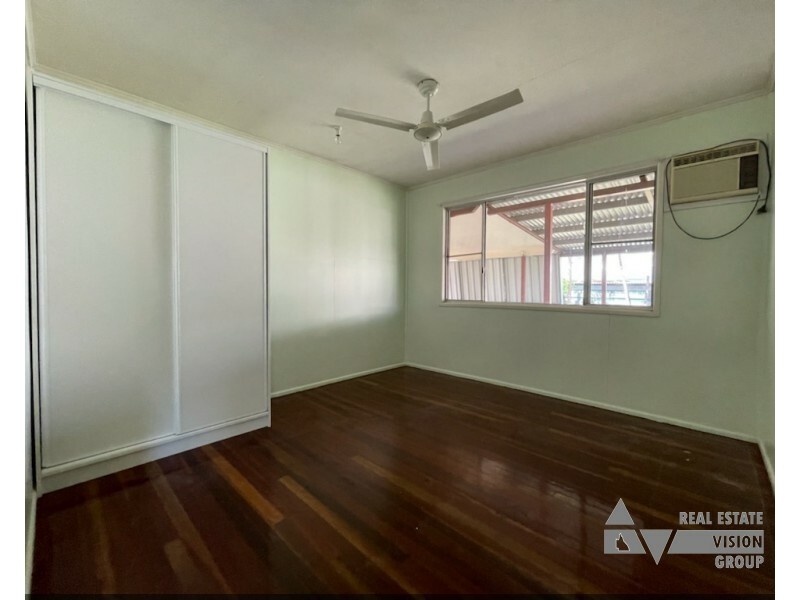 7 Bredhauer St, Blackwater QLD 4717