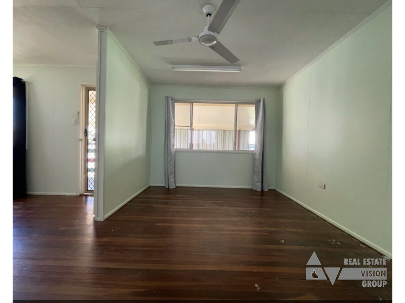 7 Bredhauer St, Blackwater QLD 4717