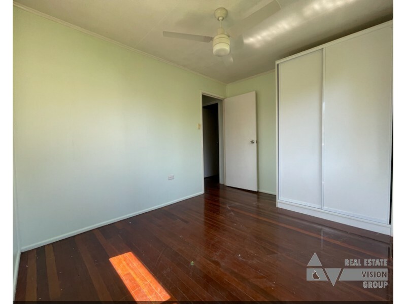 7 Bredhauer St, Blackwater QLD 4717