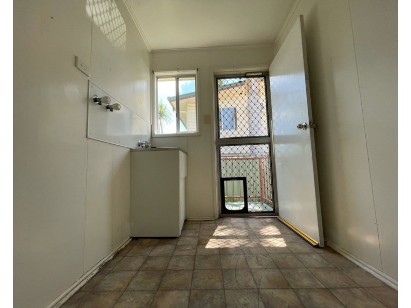 7 Bredhauer St, Blackwater QLD 4717