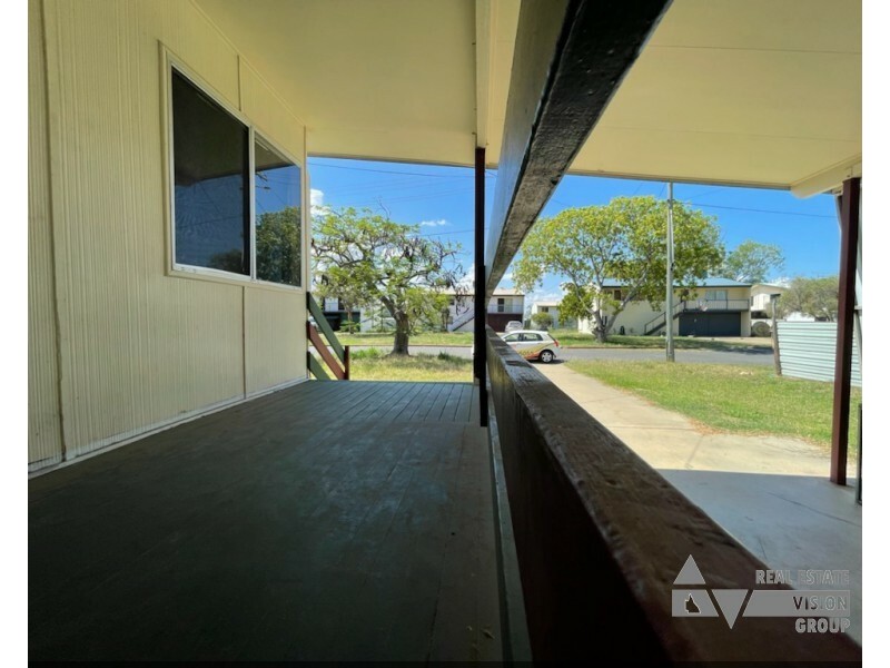 7 Bredhauer St, Blackwater QLD 4717