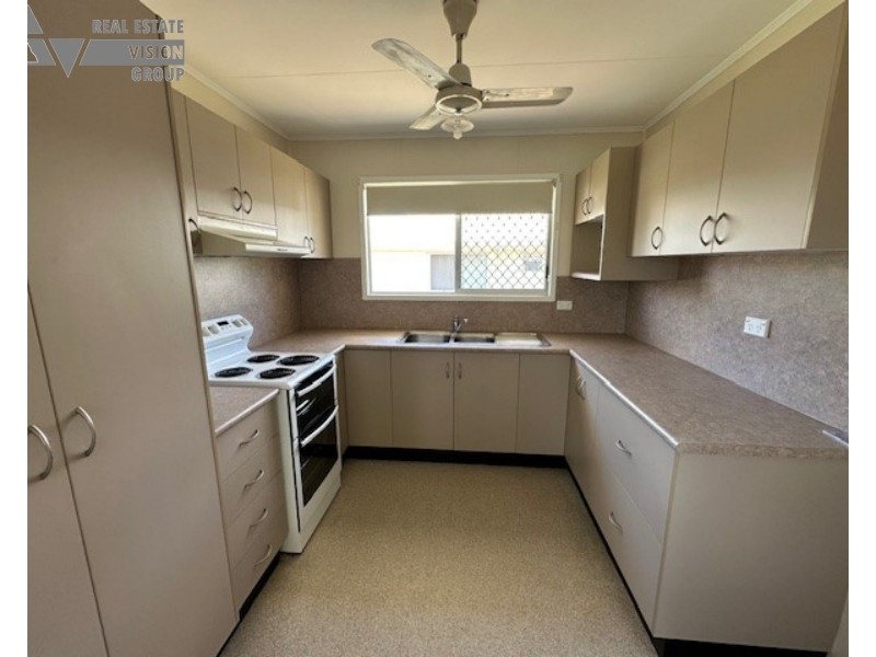 46 Bendee Cres, Blackwater QLD 4717