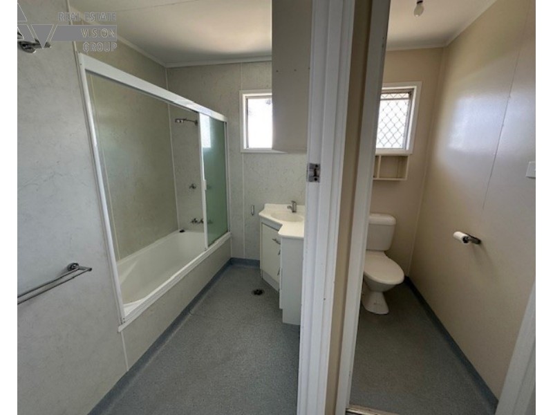 46 Bendee Cres, Blackwater QLD 4717