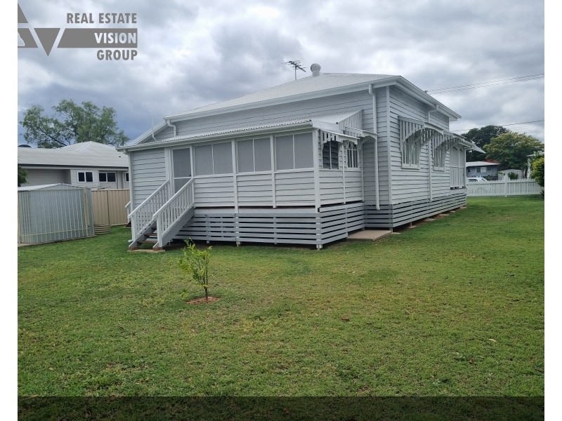 12 Bauhinia Street, Blackwater QLD 4717