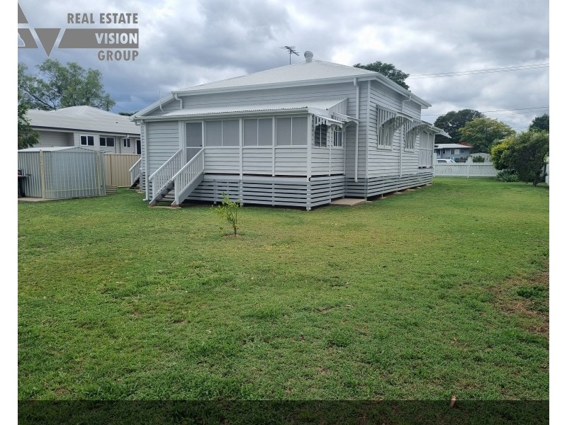 12 Bauhinia Street, Blackwater QLD 4717