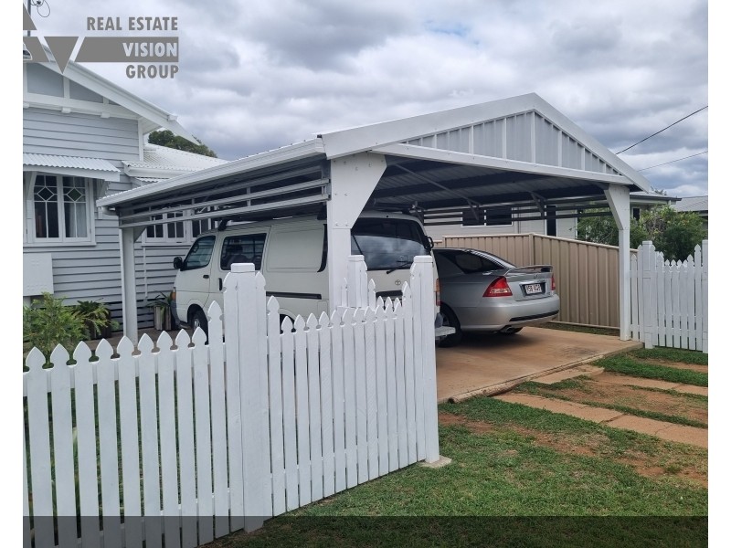 12 Bauhinia Street, Blackwater QLD 4717