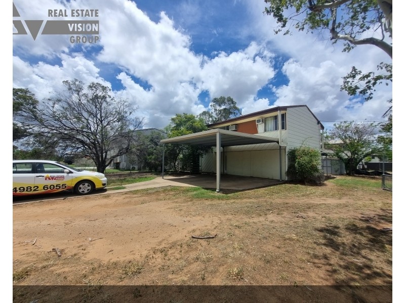 1 Scantlebury St, Blackwater QLD 4717