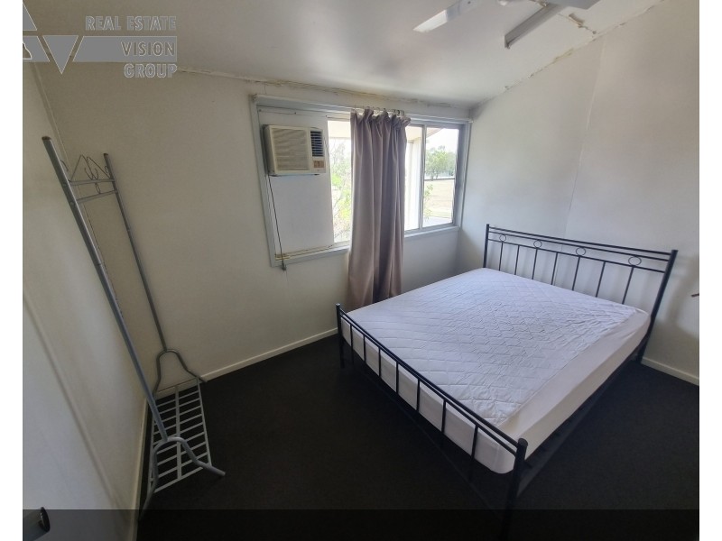 1 Scantlebury St, Blackwater QLD 4717