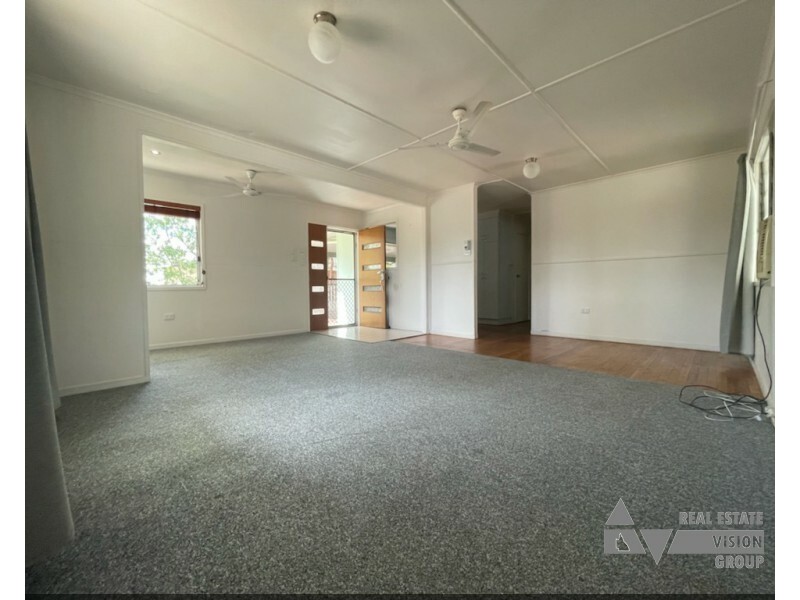 4 Seeman St, Blackwater QLD 4717