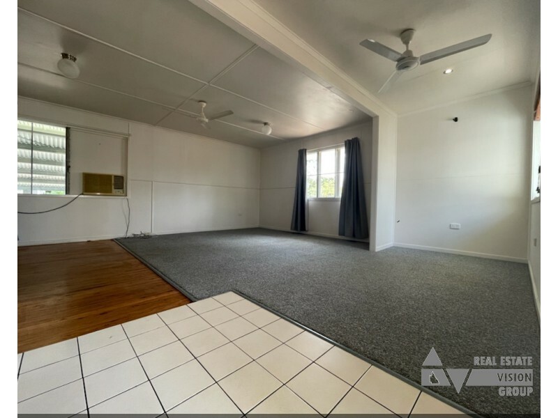 4 Seeman St, Blackwater QLD 4717