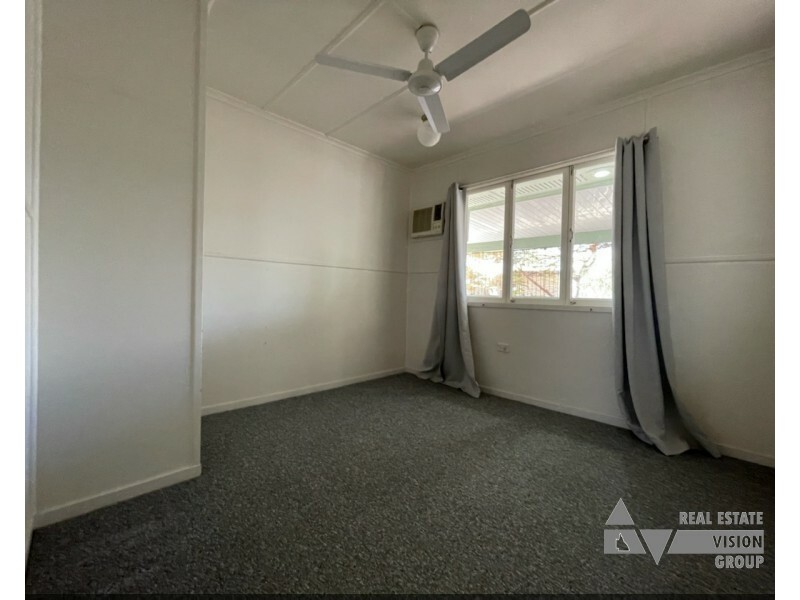 4 Seeman St, Blackwater QLD 4717