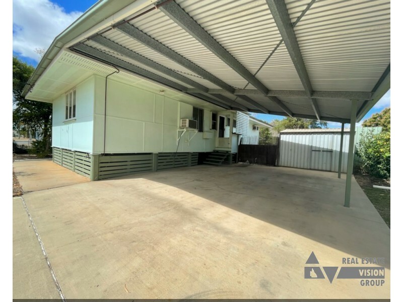 4 Seeman St, Blackwater QLD 4717