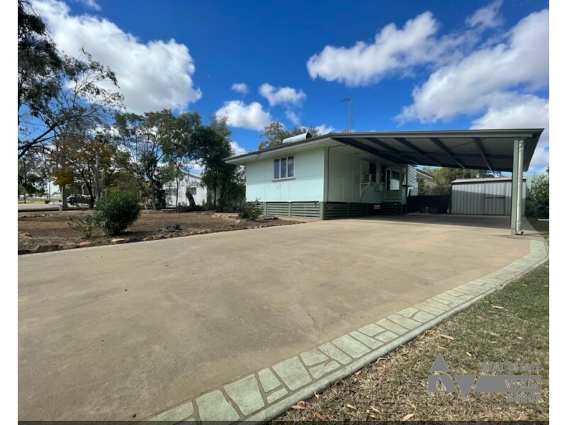 4 Seeman St, Blackwater QLD 4717