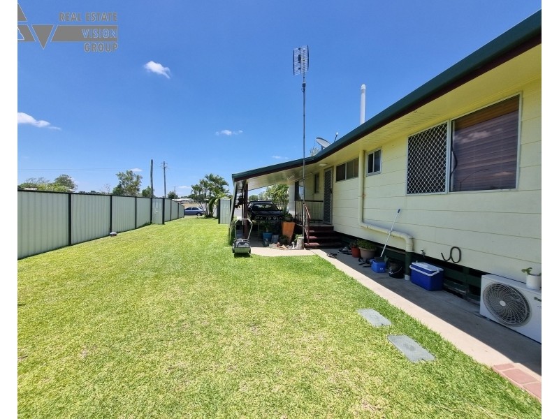 14 Yeates Ave, Blackwater QLD 4717