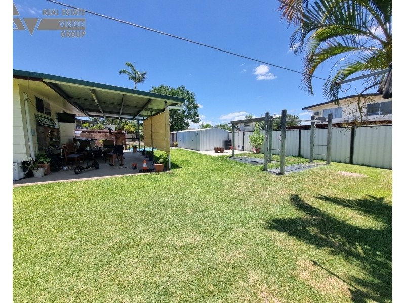 14 Yeates Ave, Blackwater QLD 4717