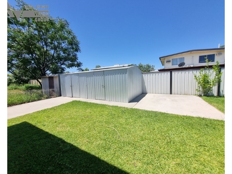 14 Yeates Ave, Blackwater QLD 4717