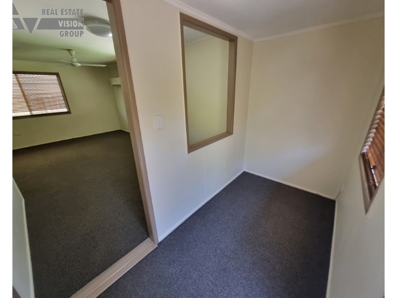 14 Yeates Ave, Blackwater QLD 4717