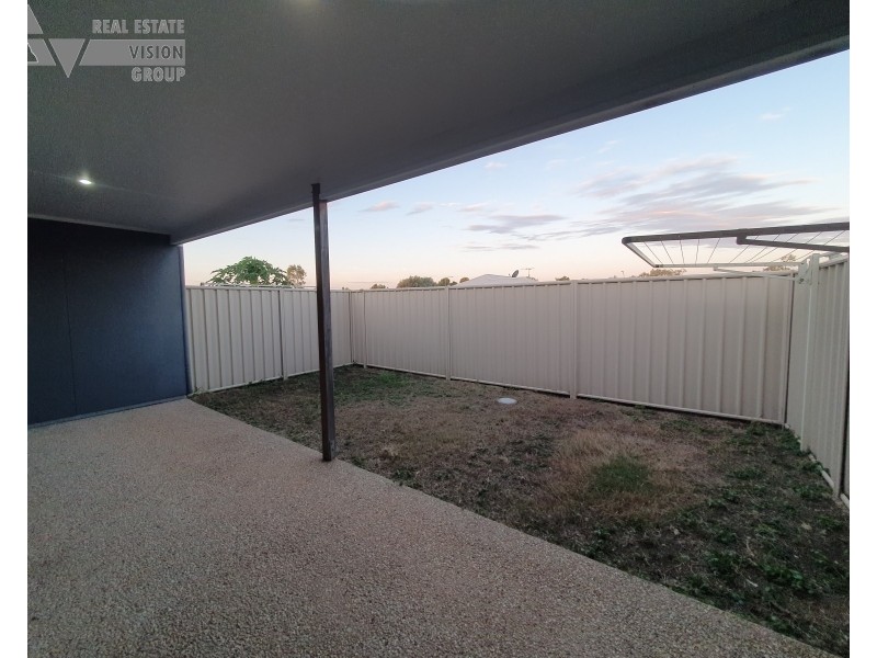 Unit 10/8 Hillcrest St, Emerald QLD 4720