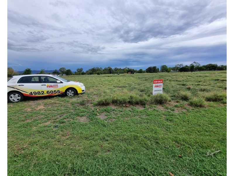 6 Jarrott St, Blackwater QLD 4717