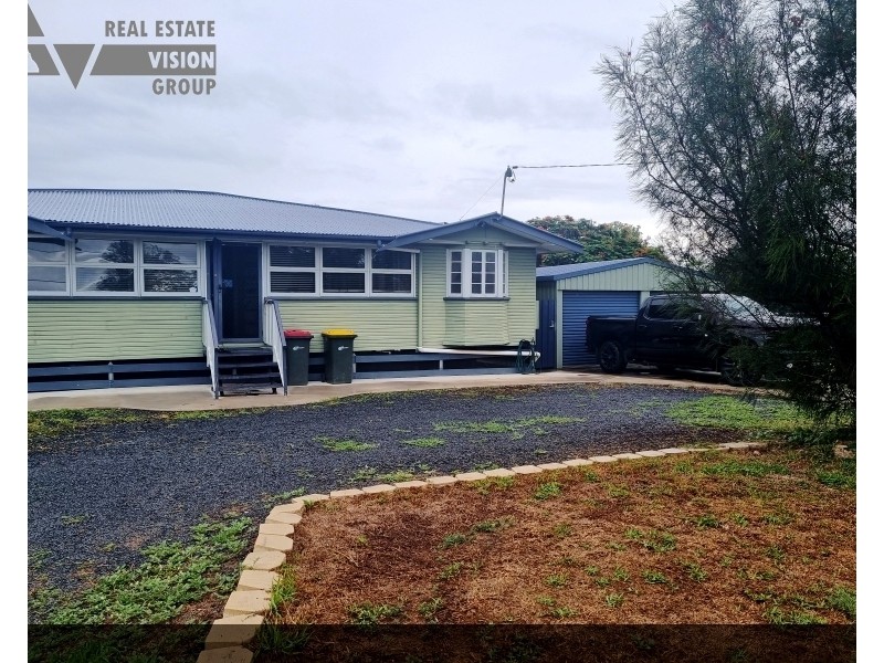 20-22 Sandalwood Street, Blackwater QLD 4717