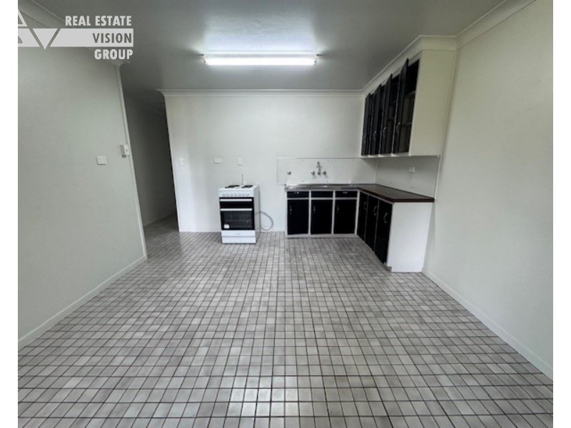 6 Clark Dr, Emerald QLD 4720