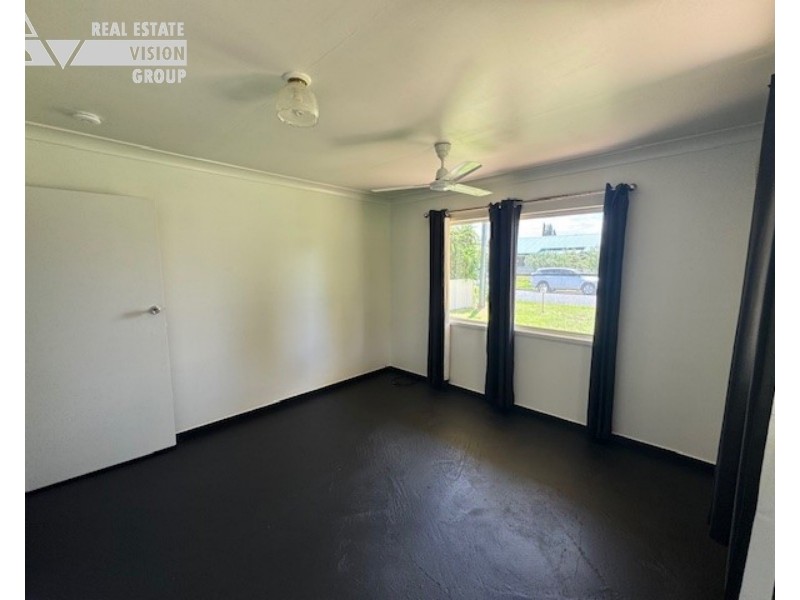 6 Clark Dr, Emerald QLD 4720