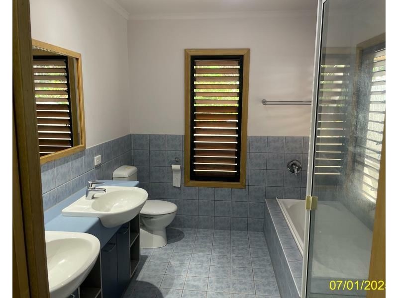 24 Nara Ave, Airlie Beach QLD 4802