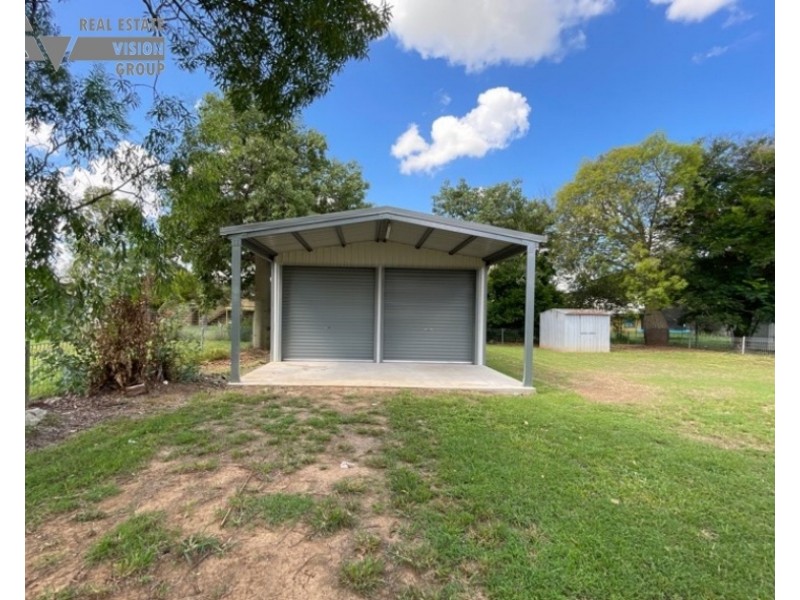 107 Blain St, Blackwater QLD 4717