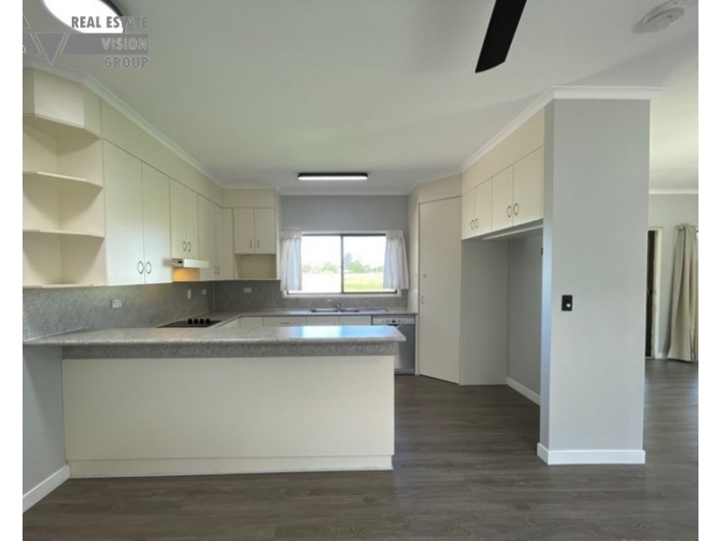 107 Blain St, Blackwater QLD 4717