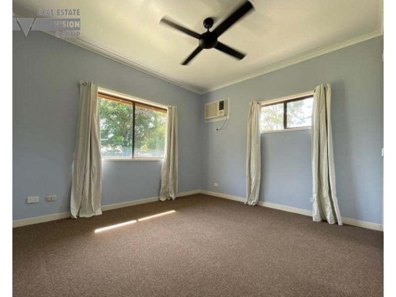 107 Blain St, Blackwater QLD 4717