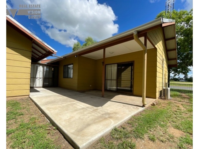 107 Blain St, Blackwater QLD 4717