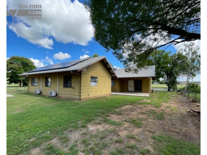 107 Blain St, Blackwater QLD 4717