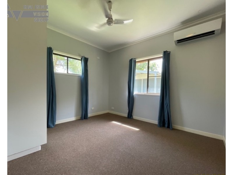 107 Blain St, Blackwater QLD 4717