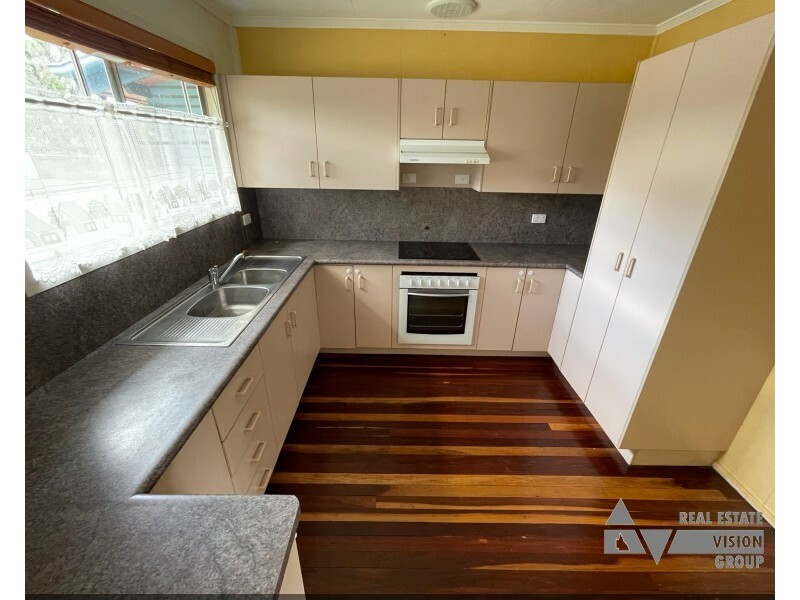 9 Gum St, Blackwater QLD 4717