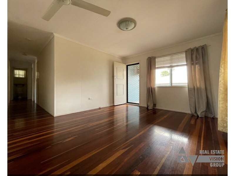 9 Gum St, Blackwater QLD 4717