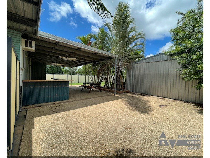 9 Gum St, Blackwater QLD 4717