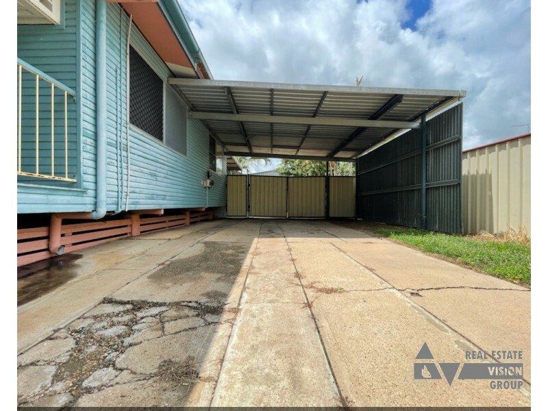 9 Gum St, Blackwater QLD 4717