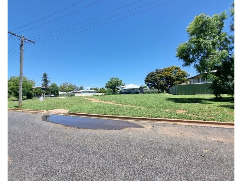 3 Fern St, Blackwater QLD 4717