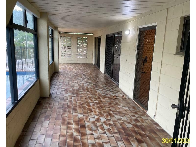 Unit 2/10 Begley St, Airlie Beach QLD 4802