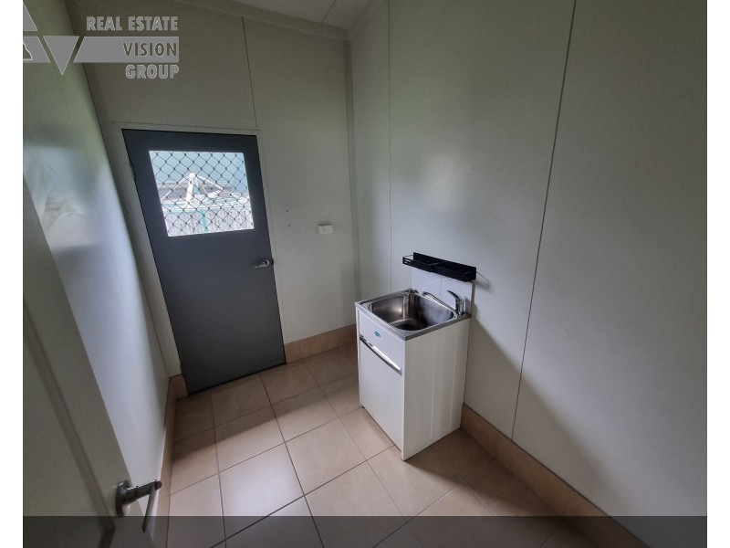 10 Gum St, Blackwater QLD 4717